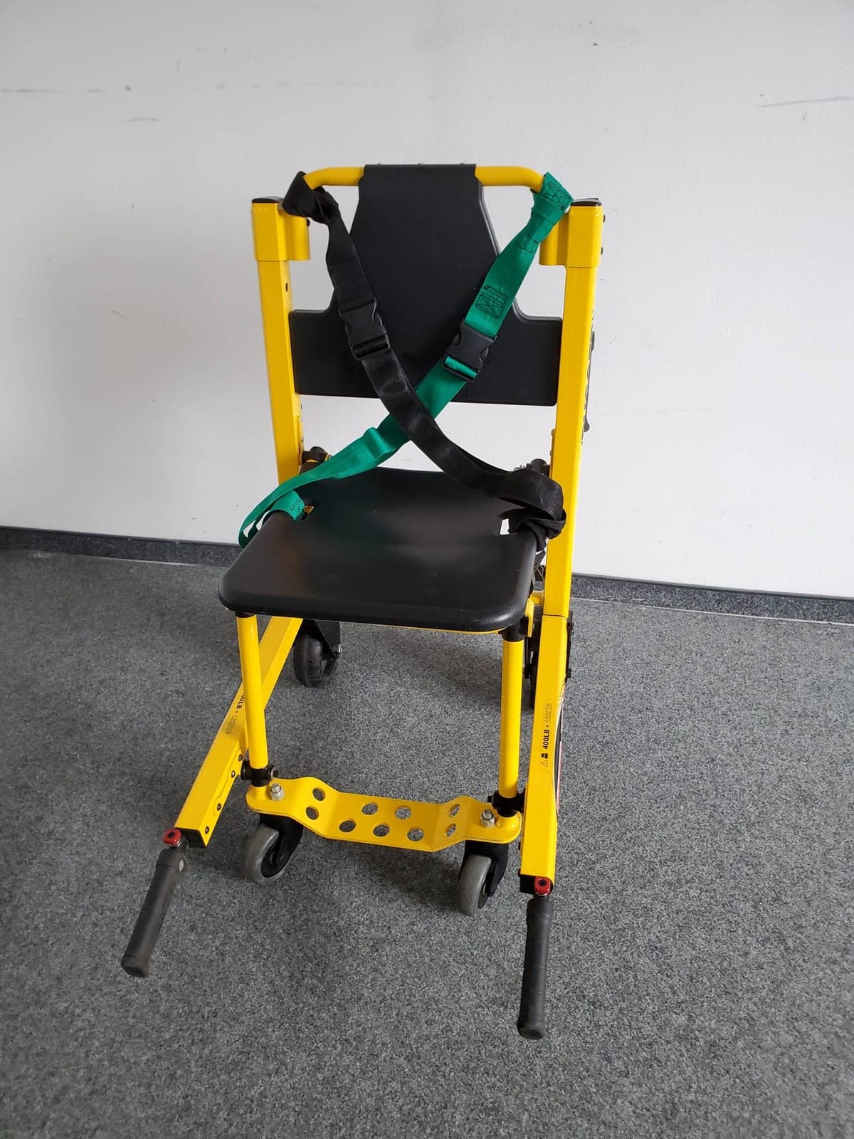 Zusammenklappbarer Tragestuhl von Stryker